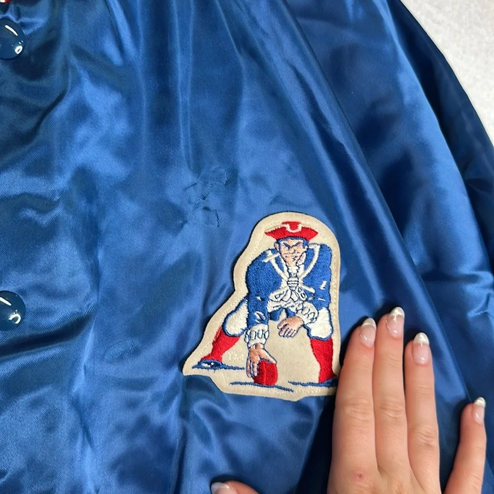 Vintage 1980s New England Patriots Bomber Jacket - Picture 2 of 7